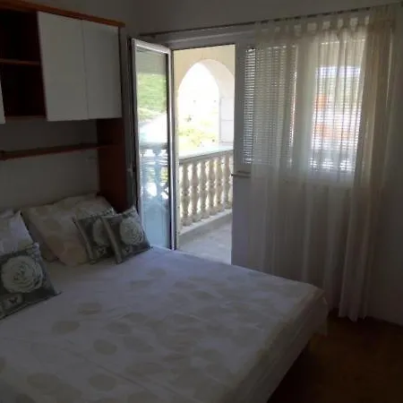 Apartamento Seaview Divna Beachfront *