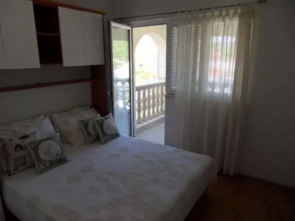 Apartamento Seaview Divna Beachfront *